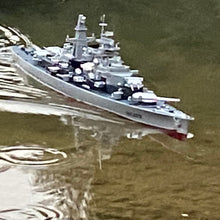 Load image into Gallery viewer, 1:360 Scale 28 Inch Remote Controlled Battleship
